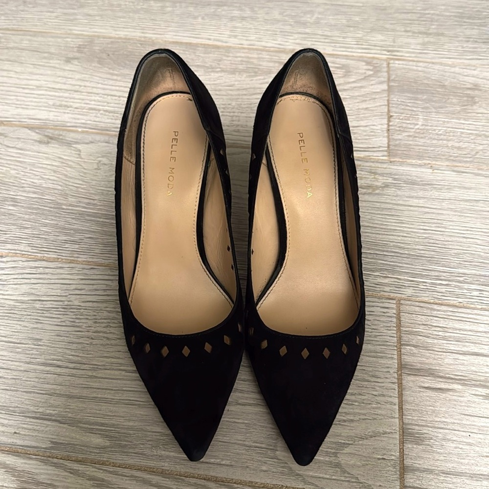 Pelle Moda Black Suede Pumps